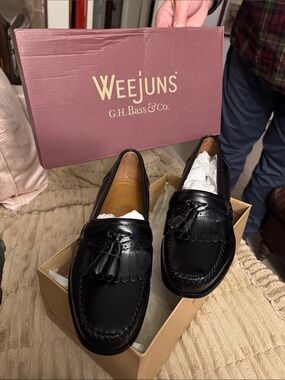 G.H. Bass & Co. Black Leather Tassel Kiltie Loafers - Men